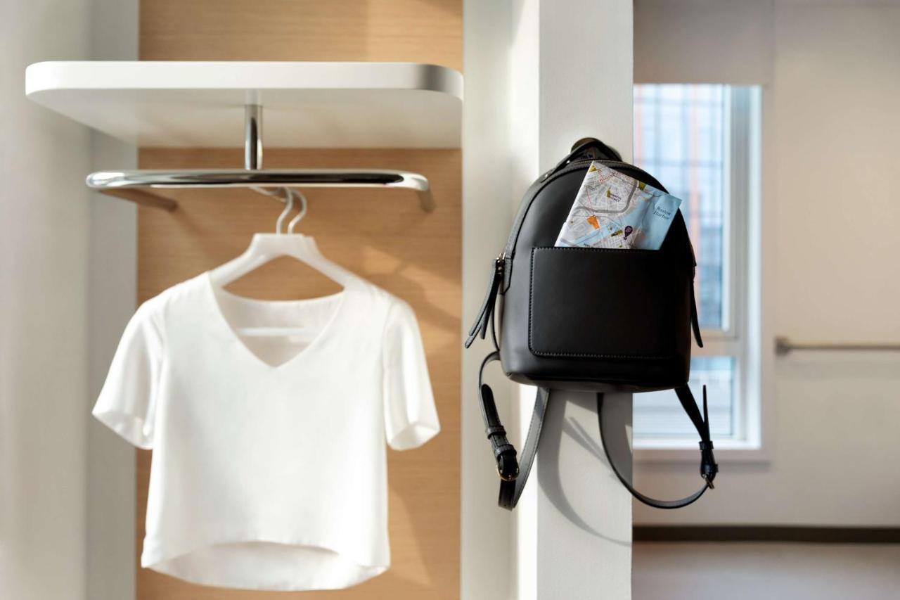 Yotel London City Экстерьер фото